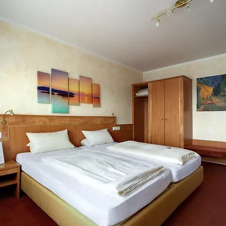 Heide Residenz מלון פאדרבורן